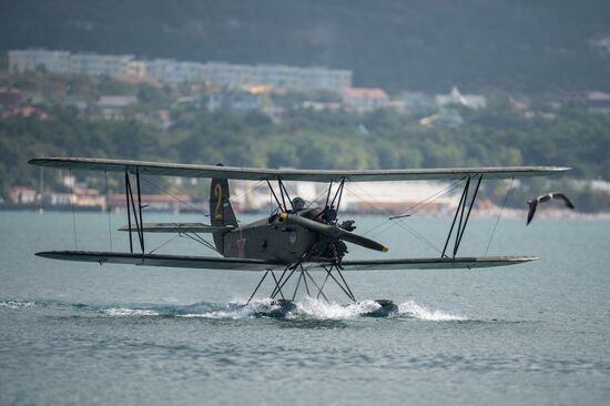 International Hydro Air Salon 2014 opens in Gelendzhik