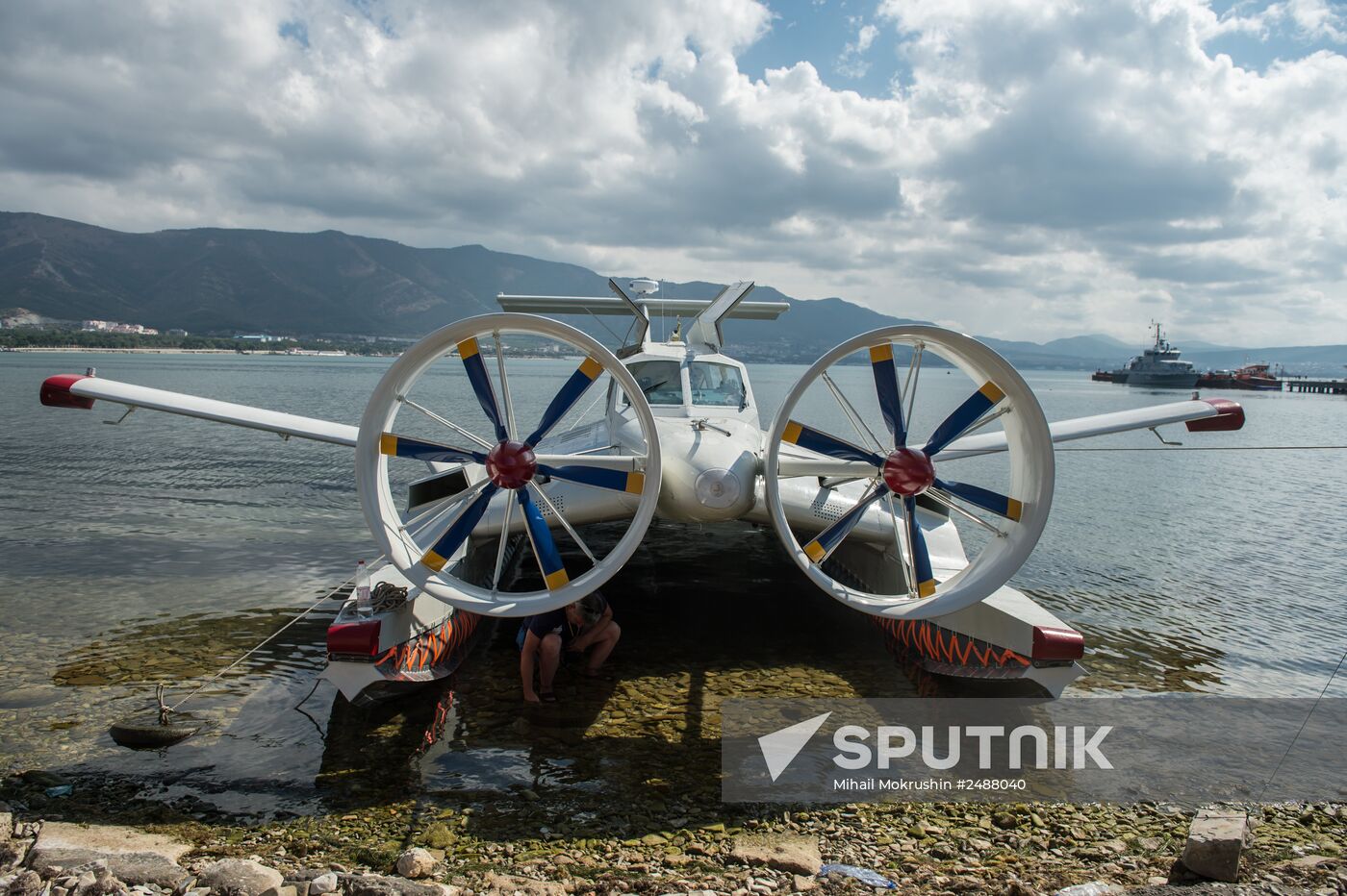 International Hydro Air Salon 2014 opens in Gelendzhik