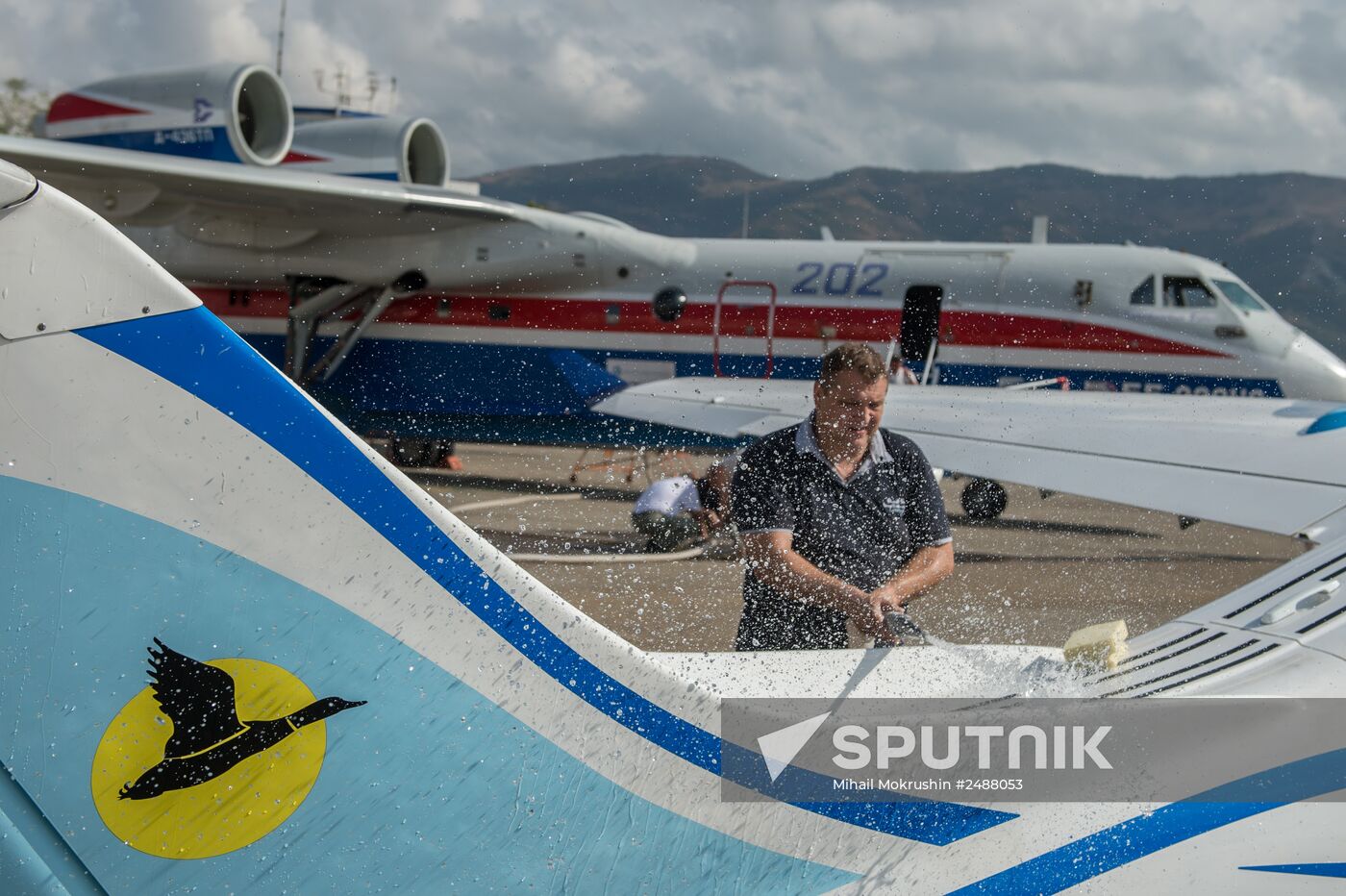 International Hydro Air Salon 2014 opens in Gelendzhik