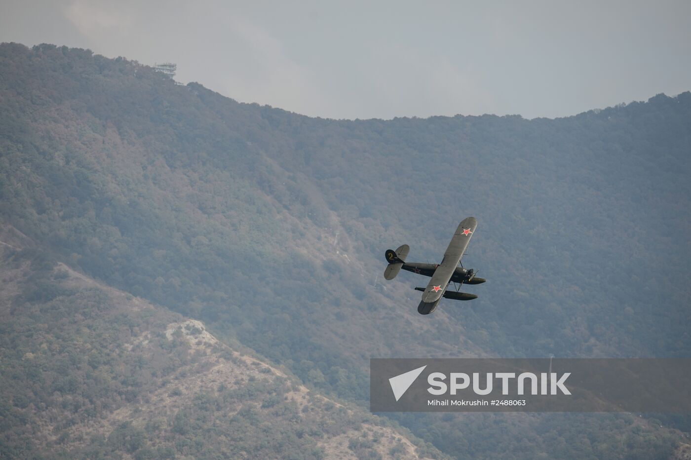 International Hydro Air Salon 2014 opens in Gelendzhik