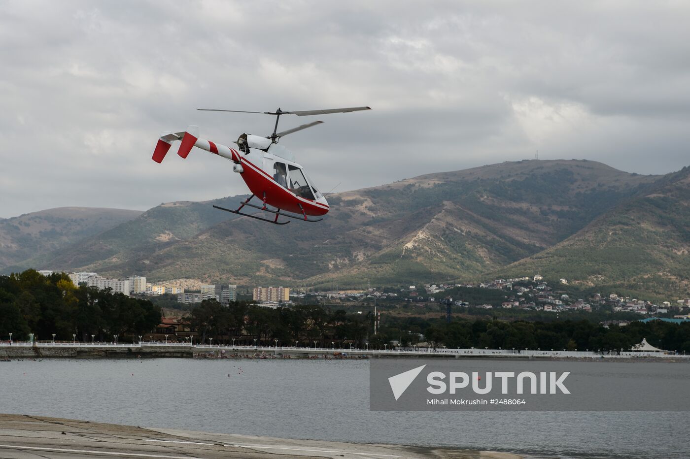 International Hydro Air Salon 2014 opens in Gelendzhik