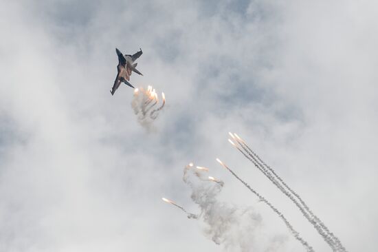 International Hydro Air Salon 2014 opens in Gelendzhik