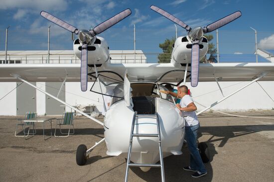 International Hydro Air Salon 2014 opens in Gelendzhik