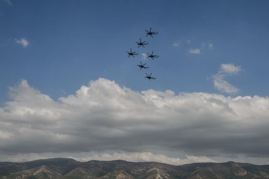 International Hydro Air Salon 2014 opens in Gelendzhik