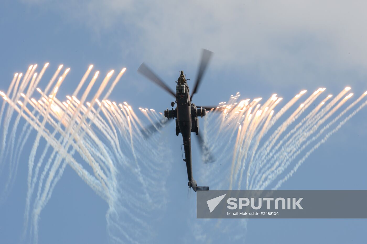 International Hydro Air Salon 2014 opens in Gelendzhik