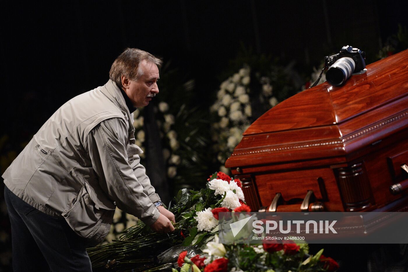 Mourning ceremony for Andrei Stenin at Rossiya Segodnya