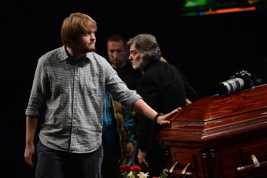 Mourning ceremony for Andrei Stenin at Rossiya Segodnya