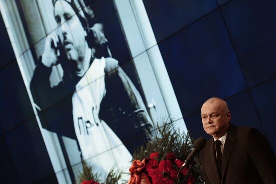 Mourning ceremony for Andrei Stenin at Rossiya Segodnya