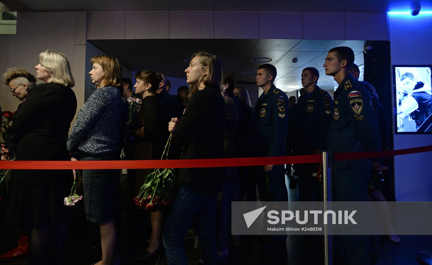 Mourning ceremony for Andrei Stenin at Rossiya Segodnya