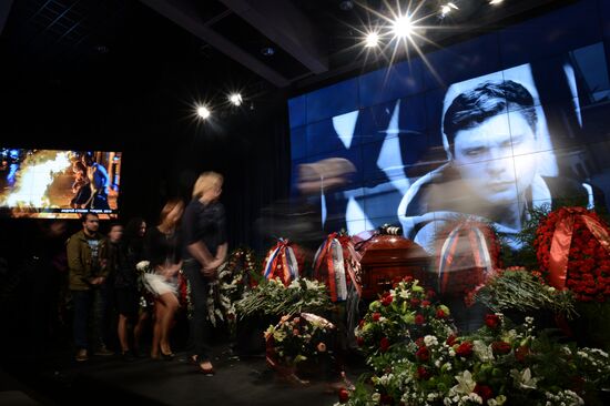 Mourning ceremony for Andrei Stenin at Rossiya Segodnya