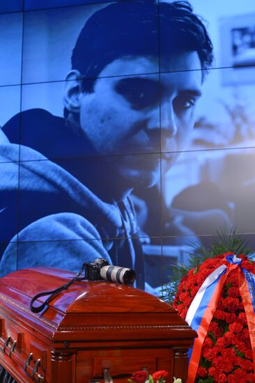 Mourning ceremony for Andrei Stenin at Rossiya Segodnya