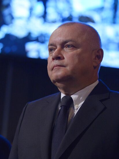 Mourning ceremony for Andrei Stenin at Rossiya Segodnya
