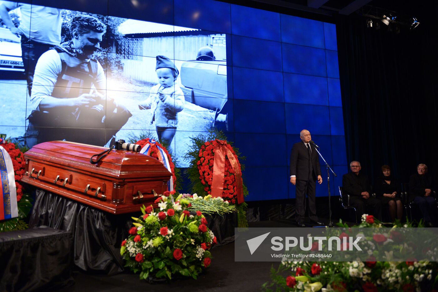Mourning ceremony for Andrei Stenin at Rossiya Segodnya