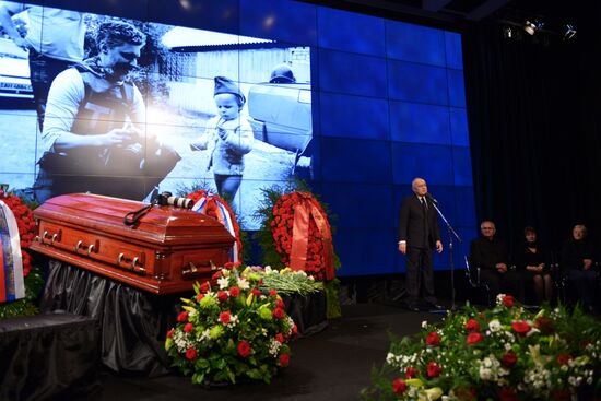 Mourning ceremony for Andrei Stenin at Rossiya Segodnya