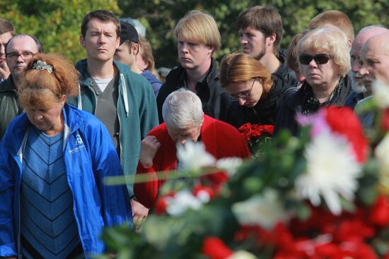 Photo journalist Andrei Stenin's funeral
