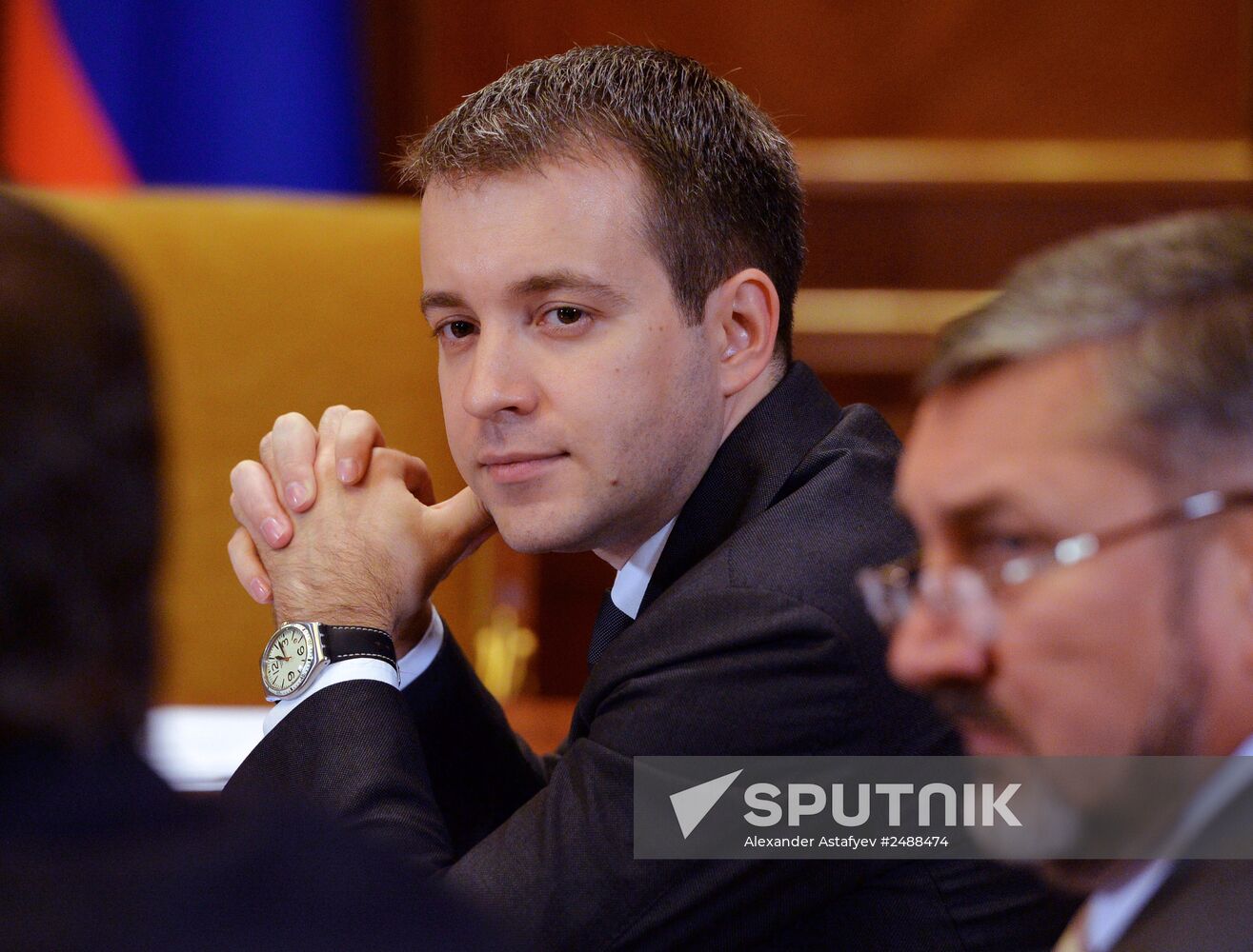 Dmitry Medvedev chairs meeting on Russian Post development