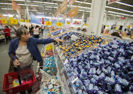 Russian Consumer Rights Watchdog suspends Ukrainian confectionery export