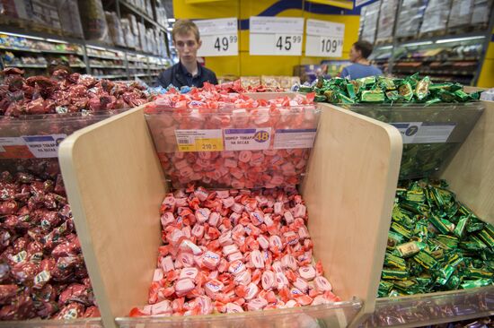 Russian Consumer Rights Watchdog suspends Ukrainian confectionery export