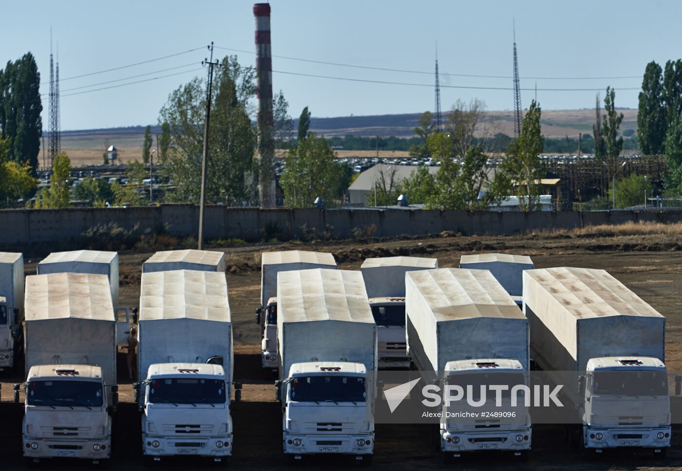 Allegedly trucks with second batch of humanitarian aid for Ukraine in Kamensk-Shakhtinsky in Rostov Region