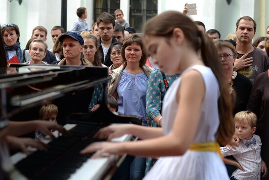 Moscow celebrates City Day