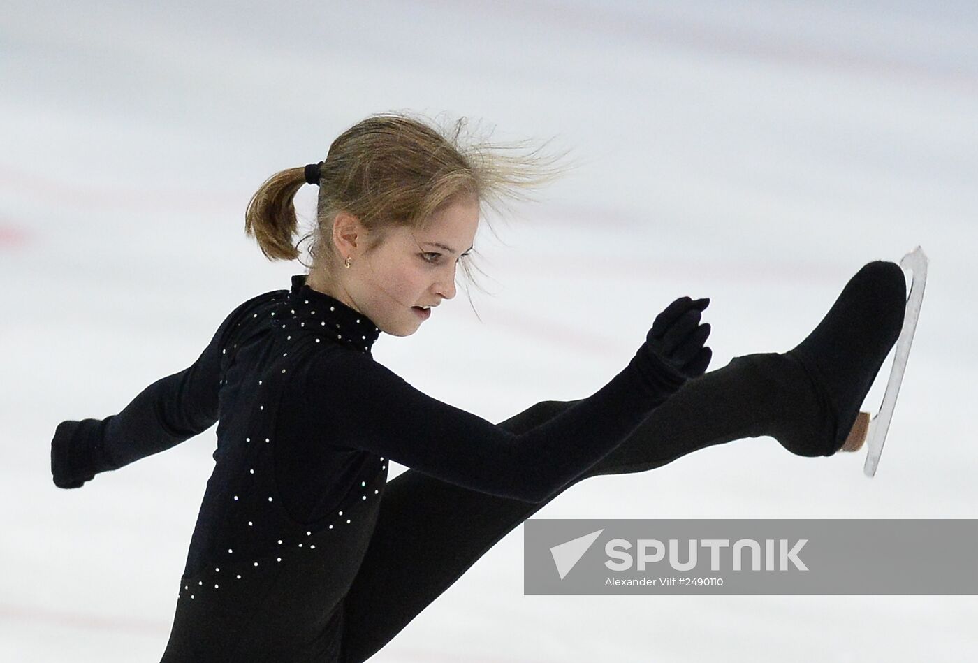 Figure skating. Russian national team's trial runs. Day Two