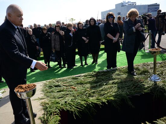 Funeral of photojournalist Andrei Stenin