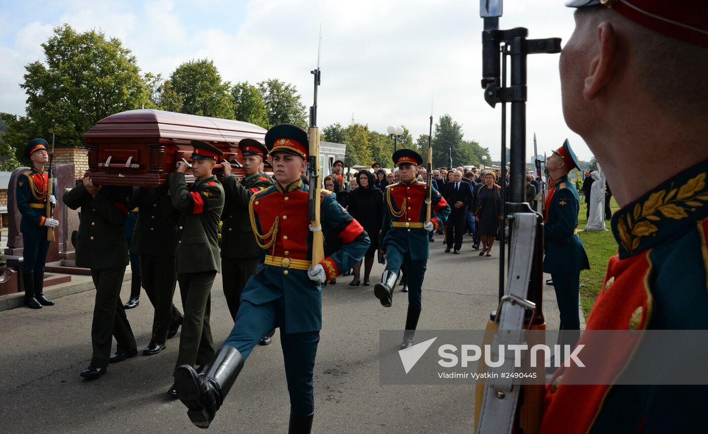 Funeral of photojournalist Andrei Stenin