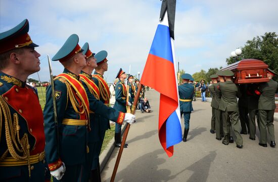Funeral of photojournalist Andrei Stenin