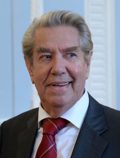 Moscow's Vakhtangov Theater company holds pre-season gathering