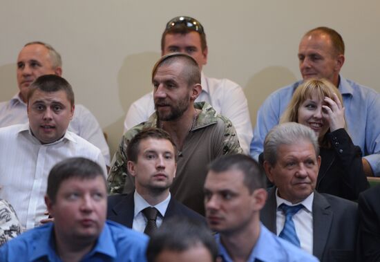 Arseny Yatsenyuk and Oleksandr Turchynov elected heads of People's Front party