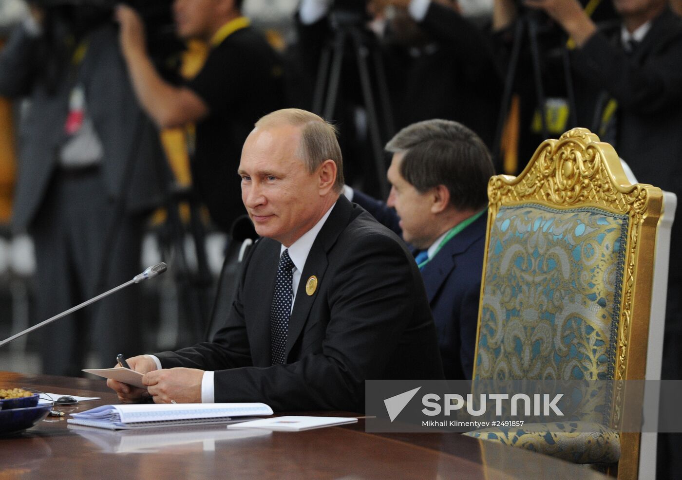 Vladimir Putin attends SCO summit