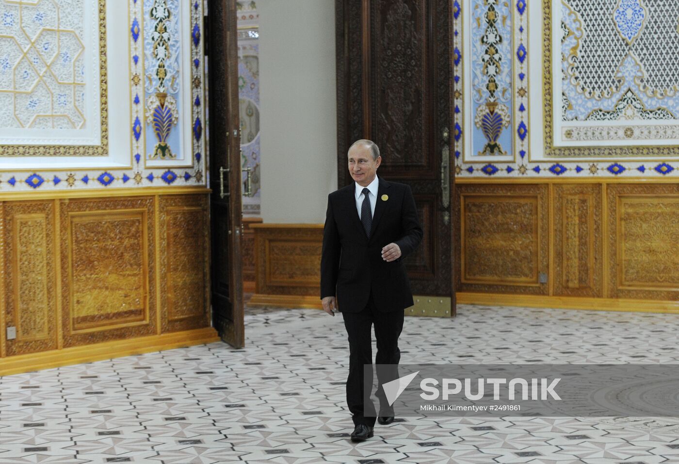 Vladimir Putin attends SCO summit