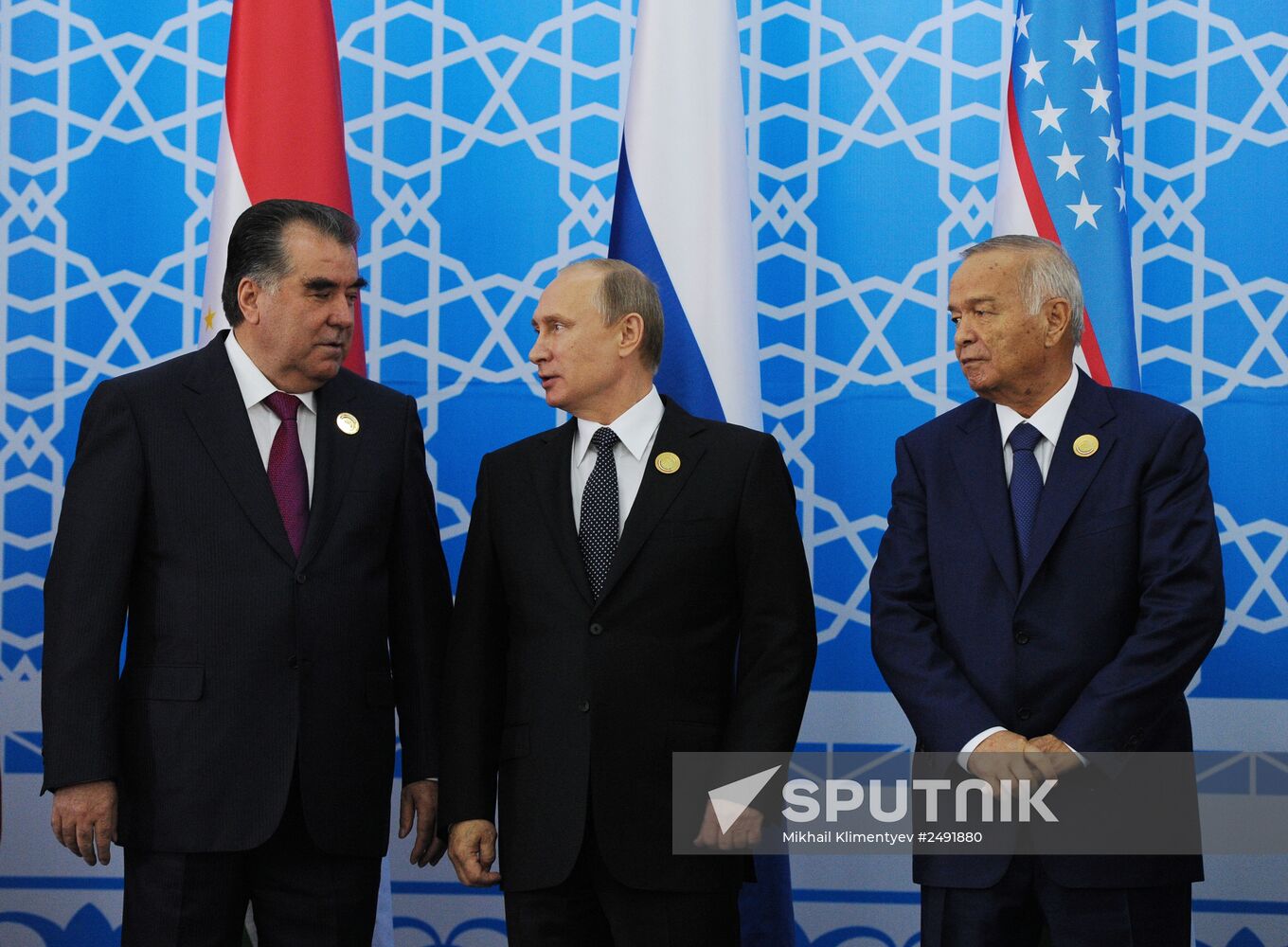 Vladimir Putin attends SCO summit in Dushanbe