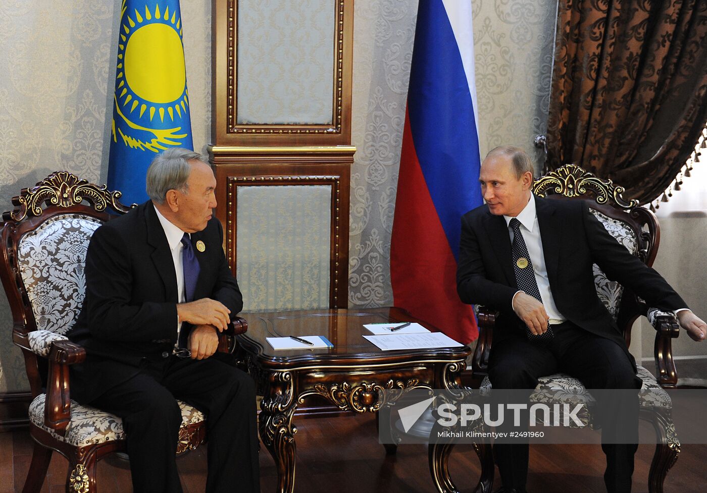 Vladimir Putin attends SCO summit in Dushanbe