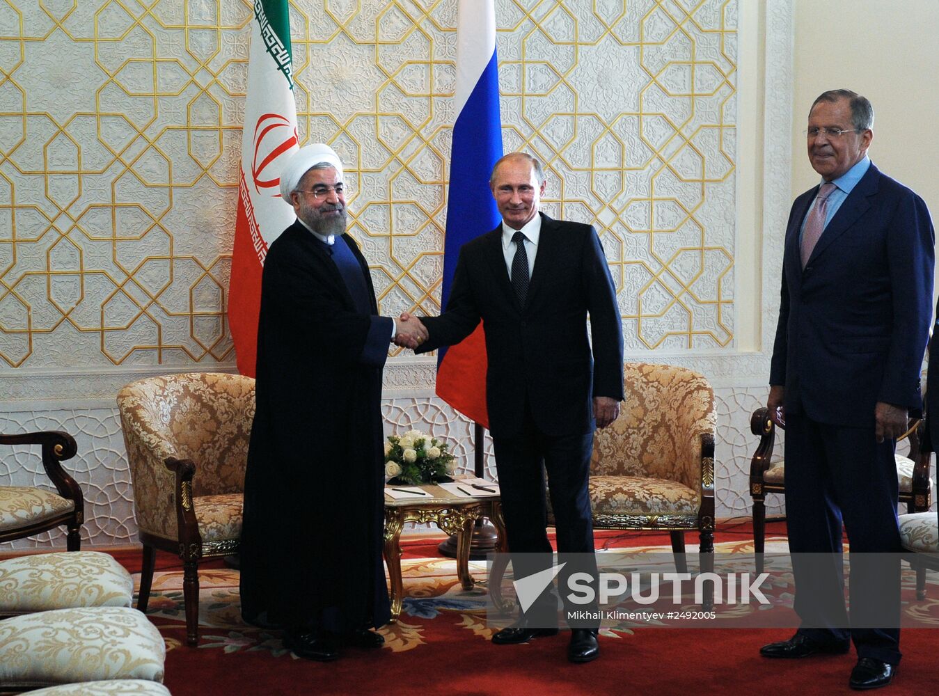 Vladimir Putin attends SCO summit in Dushanbe