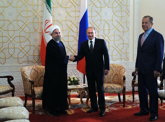 Vladimir Putin attends SCO summit in Dushanbe