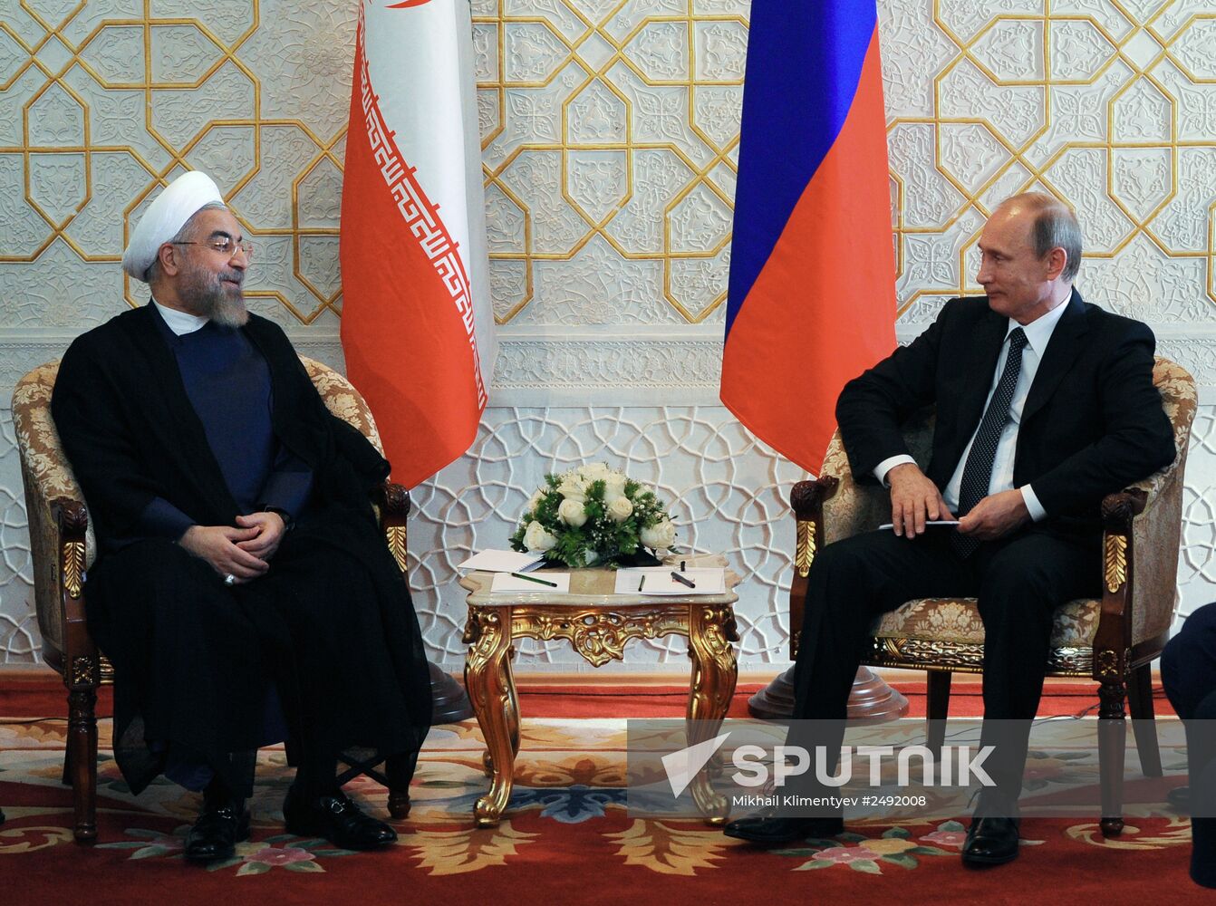 Vladimir Putin attends SCO summit in Dushanbe