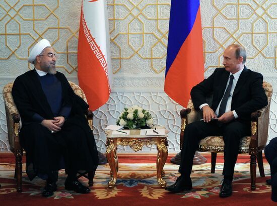 Vladimir Putin attends SCO summit in Dushanbe