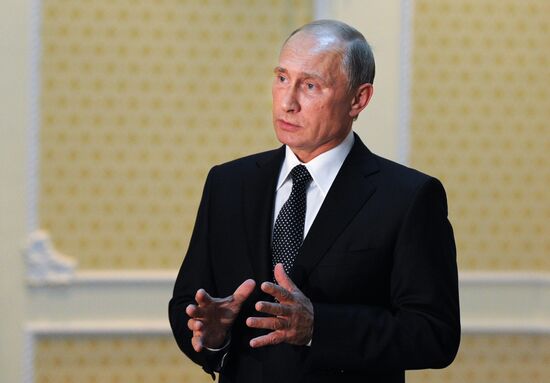 Vladimir Putin takes part in SCO summit in Dushanbe
