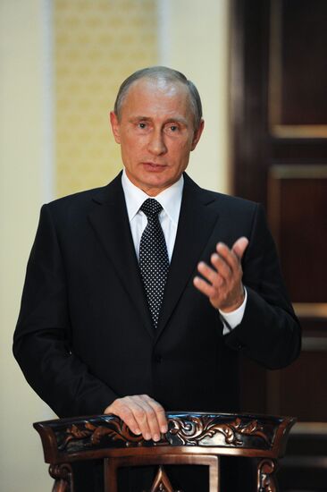 Vladimir Putin takes part in SCO summit in Dushanbe