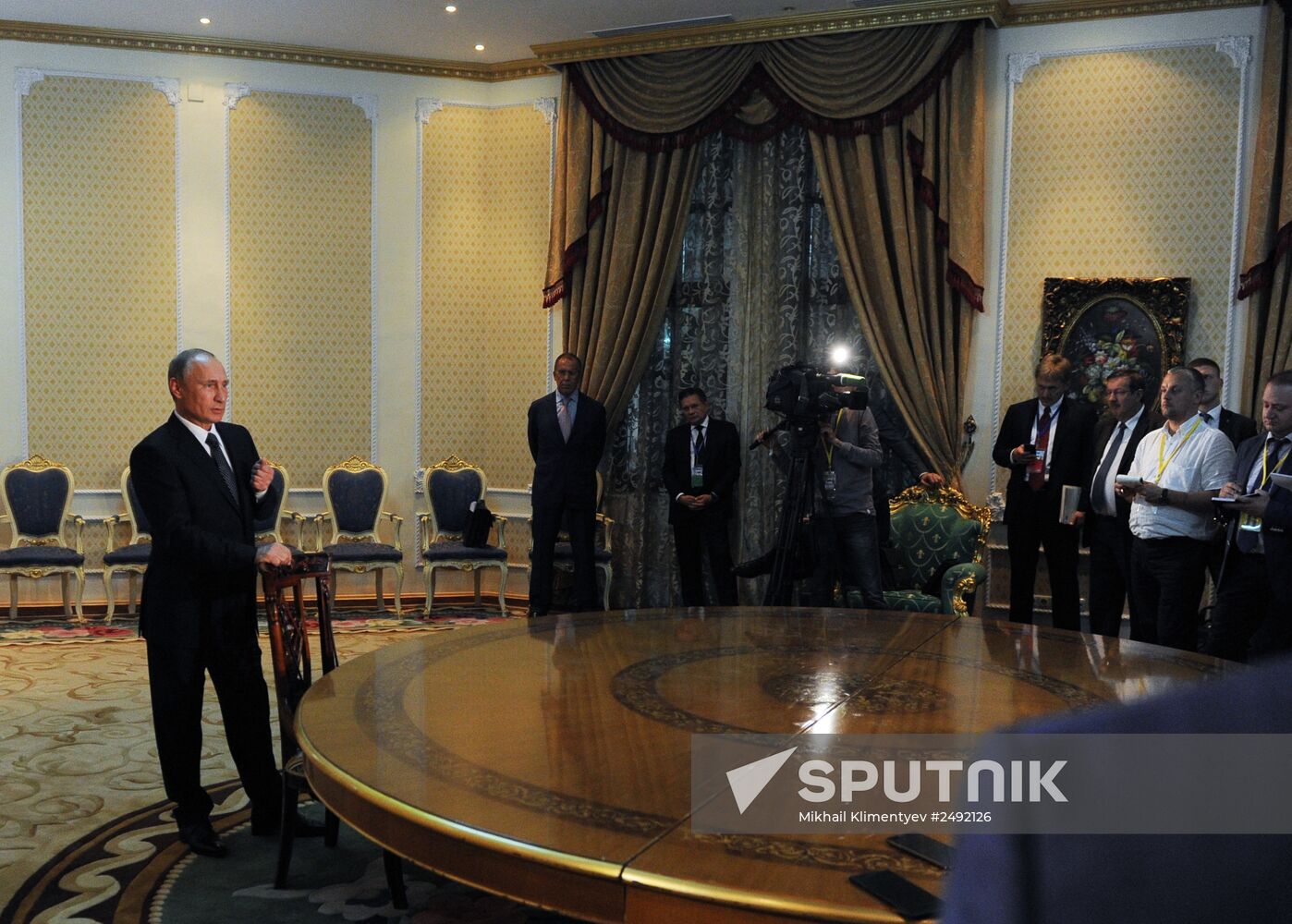 Vladimir Putin takes part in SCO summit in Dushanbe