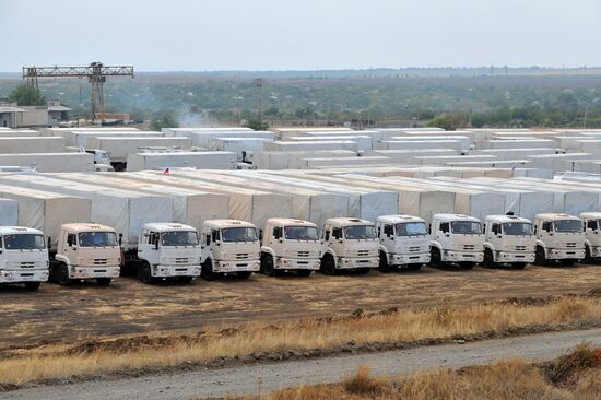 Second humanitarian aid convoy in Donetsk, Rostov Region