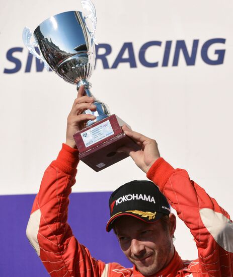 Russian circuit racing championship. Day One