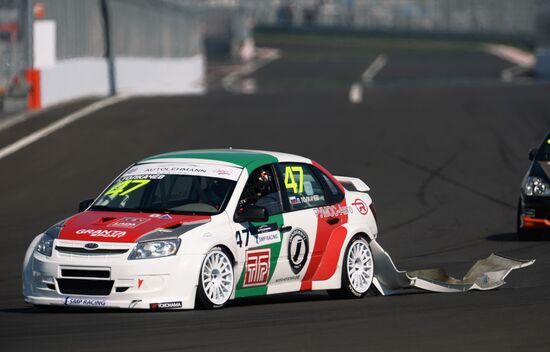 Russian Championship circuit races. Day One