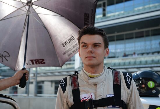 Russian circuit racing championship. Day One