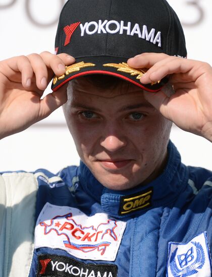 Russian circuit racing championship. Day One