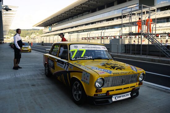 Russian circuit racing championship. Day One