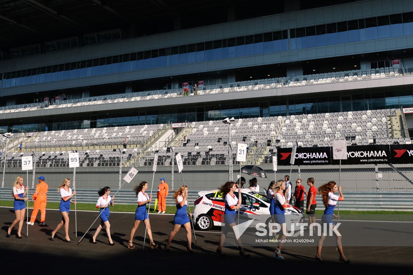 Russian Championship circuit races. Day One