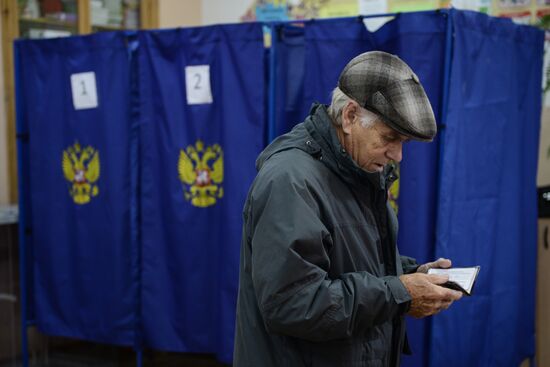 Russia votes in municipal elections
