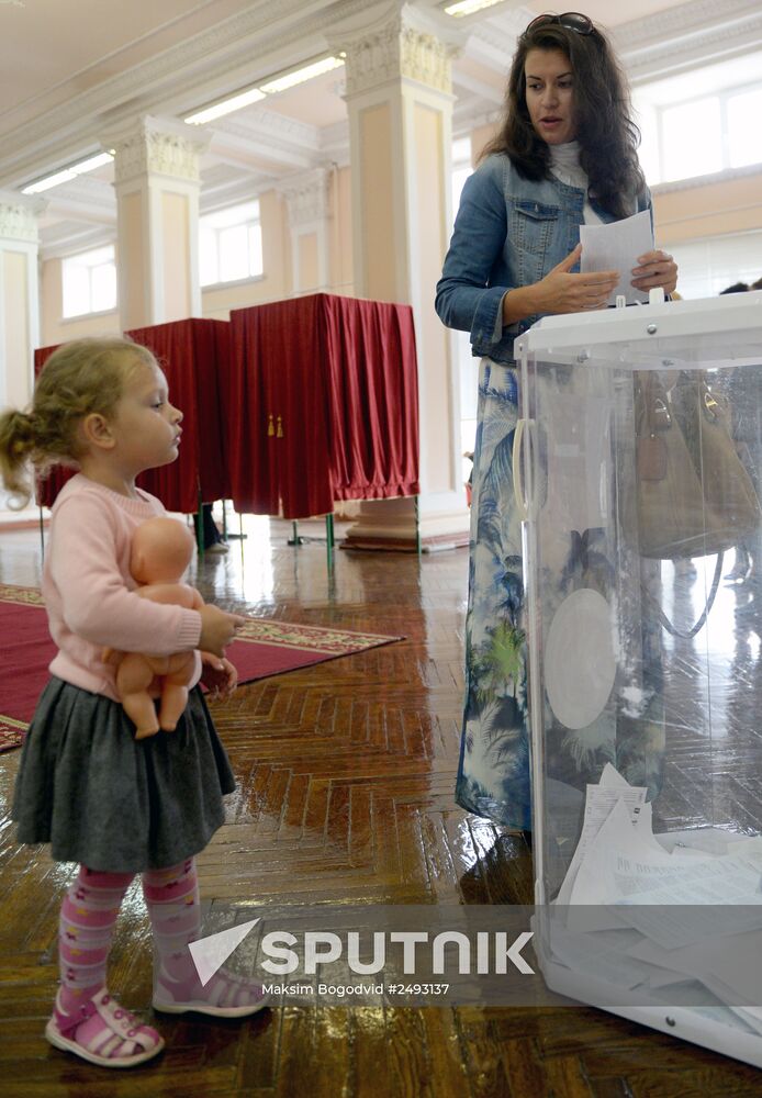 Russia votes in municipal elections